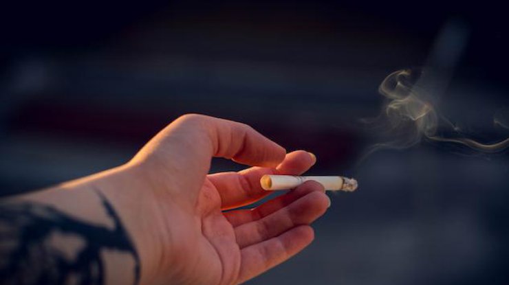 Нова Зеландія першою у світі заборонила куріння для наступного покоління