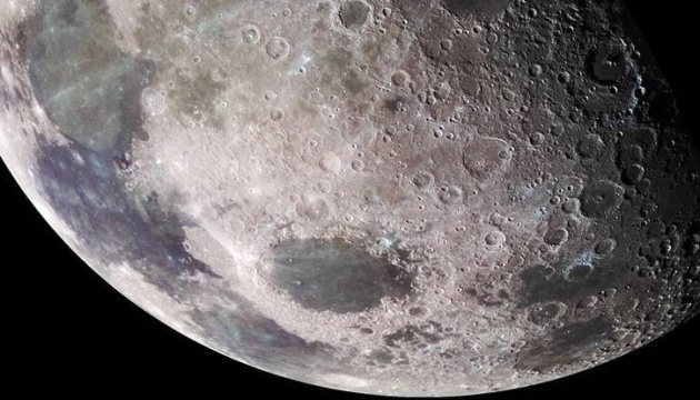 Китайский зонд доставил на Землю образцы грунта с Луны