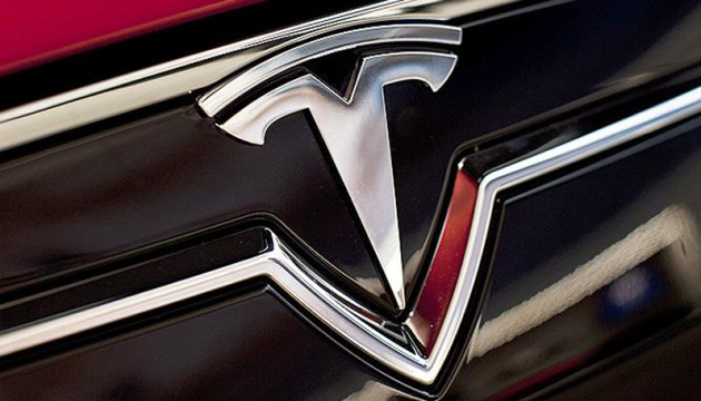 Tesla за год поставила на рынок полмиллиона электромобилей