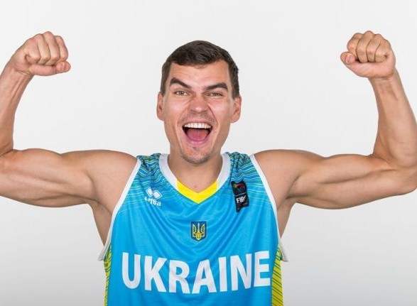 Баскетболист сборной Украины перешел в БК "Будивельник"