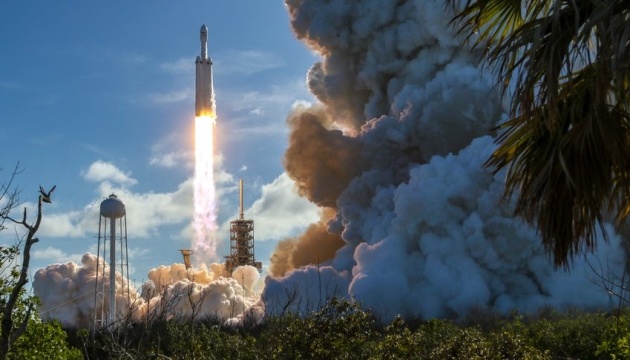 SpaceX выведет на орбиту военный спутник США