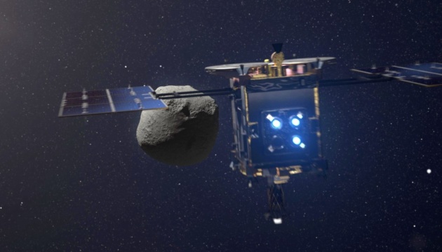 Капсулу с двумя образцами астероида Рюгу доставили в Токио