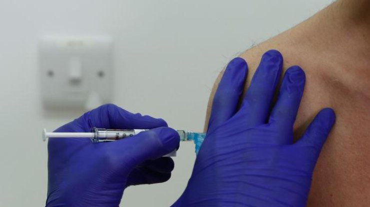 На COVID-вакцинацию записались уже более 127 тысяч украинцев