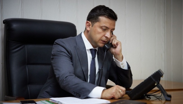 Зеленский обсудил с Трюдо ситуацию на востоке Украины и расследования сбивания самолета МАУ