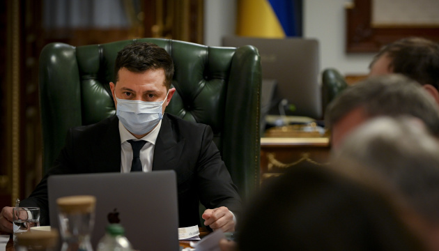 Украина способна сама принимать решения и защищаться - Президент