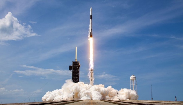 SpaceX заменила двигатели Falcon 9 перед стартом новой космической миссии