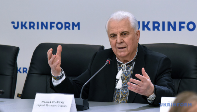 Кравчук прокомментировал информацию о возвращении пленных украинцев из ОРДЛО