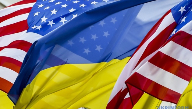 В Украину прибыли трое американских сенаторов
