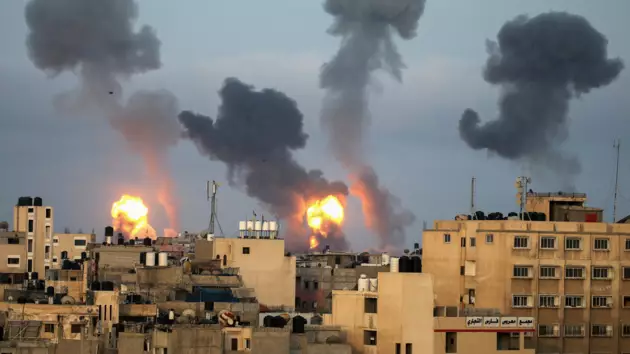 Число жертв идет на десятки: Израиль показал, как бомбит террористов (видео)
