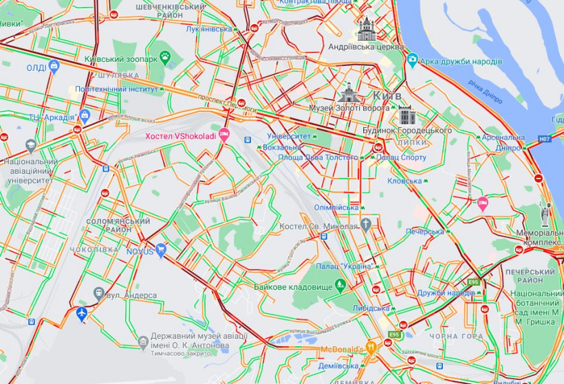 Снегопад в Киеве: столицу сковали пробки (карта)