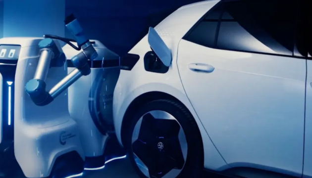 Volkswagen представил прототип автономного робота-зарядки