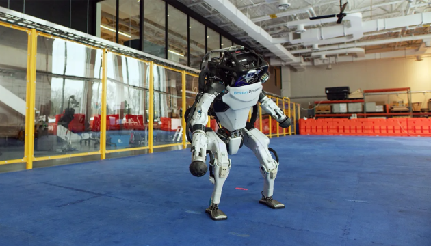 Роботы Boston Dynamics станцевали, провожая 2020 год