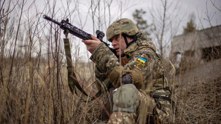 ЗСУ витрачають 5 тисяч снарядів за добу: в Україні майже закінчились боєприпаси