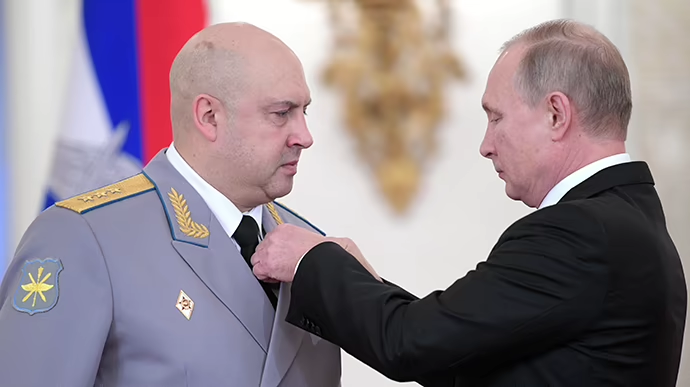 Відомості з Росії: Путін позбавив Суровікіна посади керівника Повітряно-космічних сил