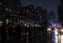 Блекаут у Дніпрі 30 жовтня 2026: чому немає світла та які маршрути зупинилися