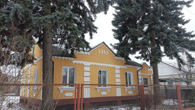 Житловий будинок у Чернігові взимку
