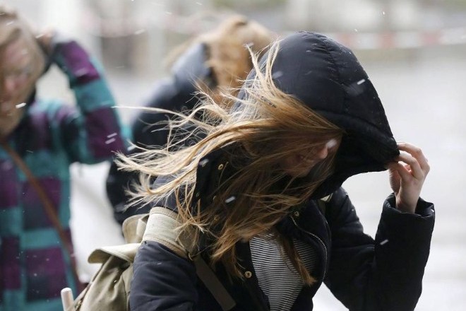 Жителей Украины предупреждают об усилении ветра 7 декабря