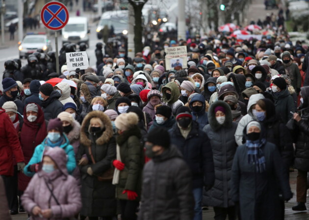 	"Сынок, не бей меня": в Минске прошел марш пенсионеров