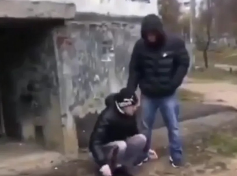 В Харькове покупатель ударил кассира ногой в лицо (видео) 