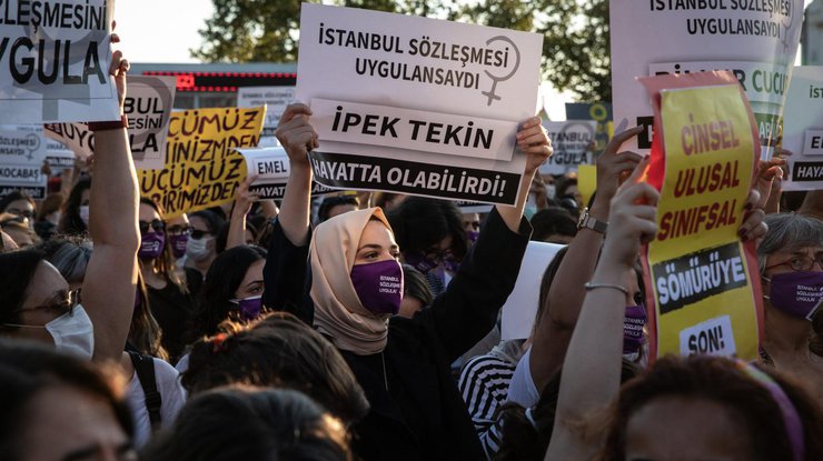 Турция вышла из Стамбульской конвенции о защите женщин