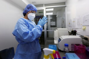 	В Великобритании обнаружили неизвестный штамм коронавируса