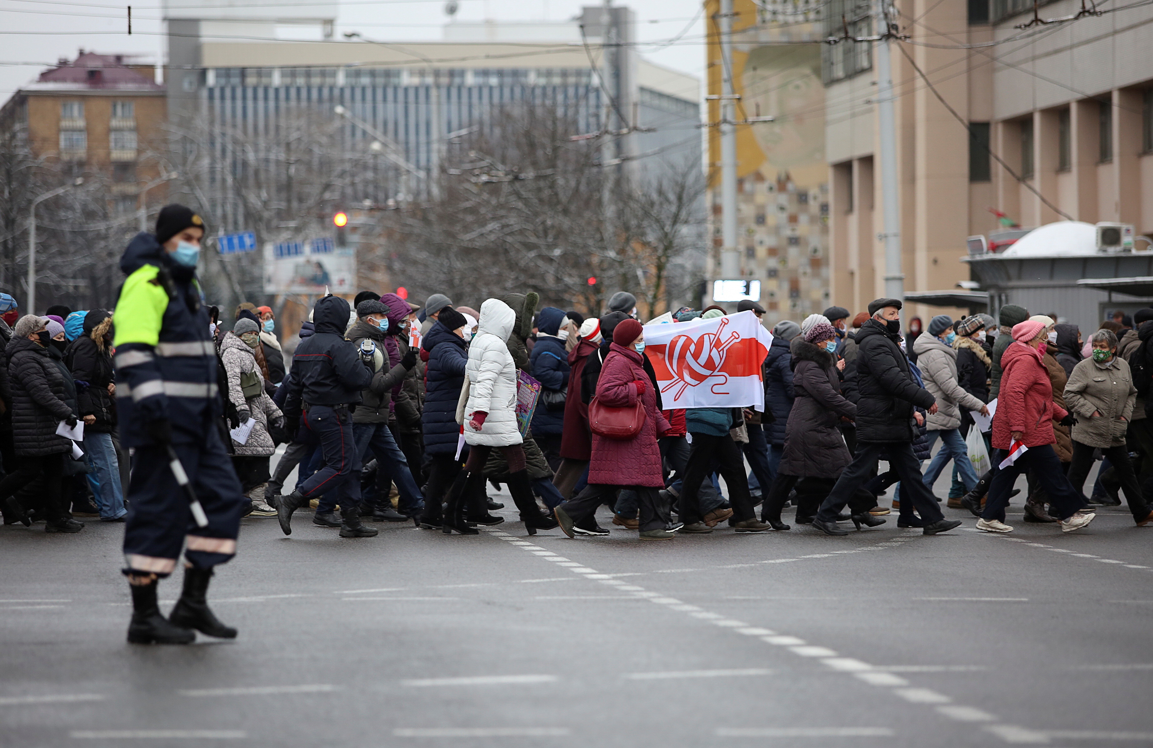 	"Сынок, не бей меня": в Минске прошел марш пенсионеров