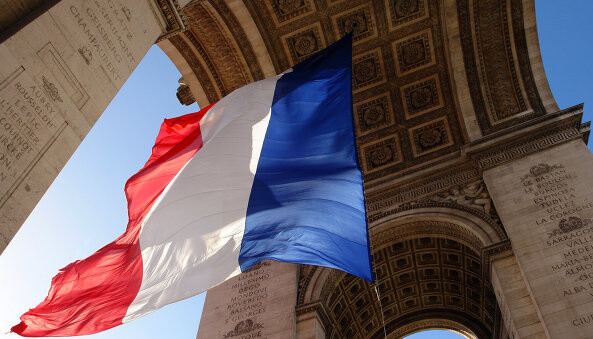 	Франция не попрощается с жесткими ограничениями до лета 2021 — премьер-министр