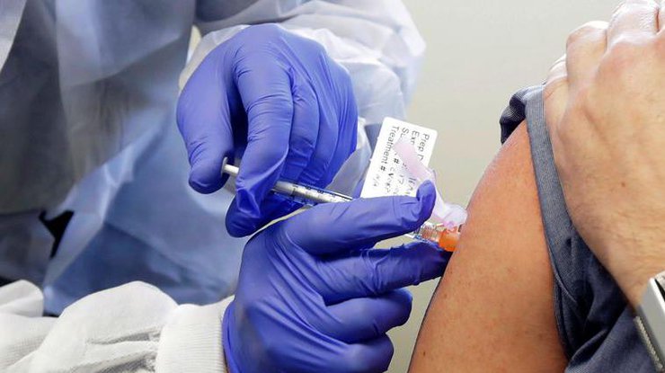 Нет оснований: Украина не может использовать вакцины от COVID