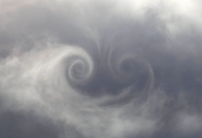 «Охотники за ураганами» засняли на камеру редкое видимое явление турбулентности