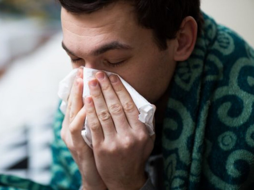 Почти десять тысяч человек заболели гриппом и ОРВИ в Киеве за неделю